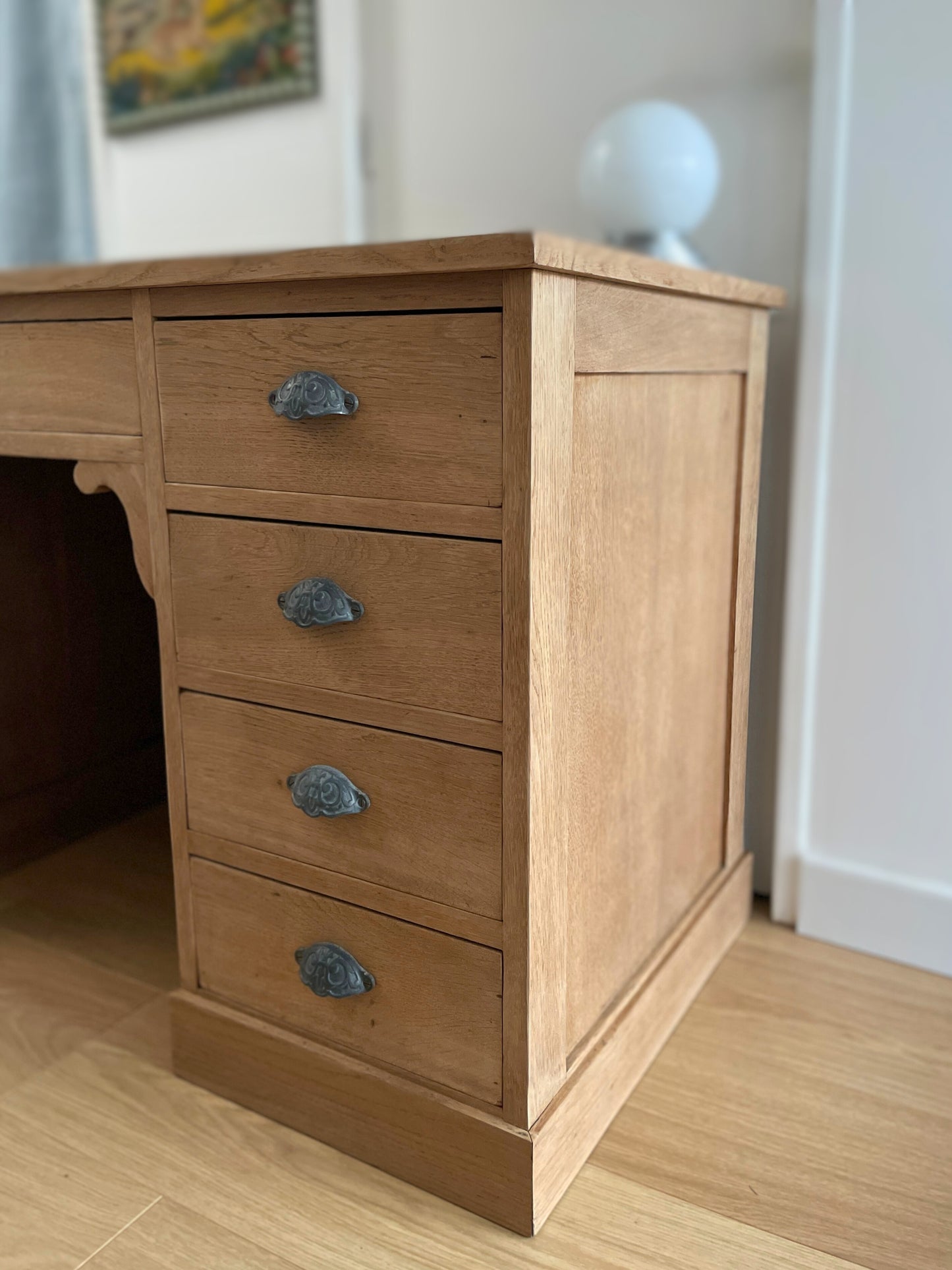 Bureau vintage à tiroirs