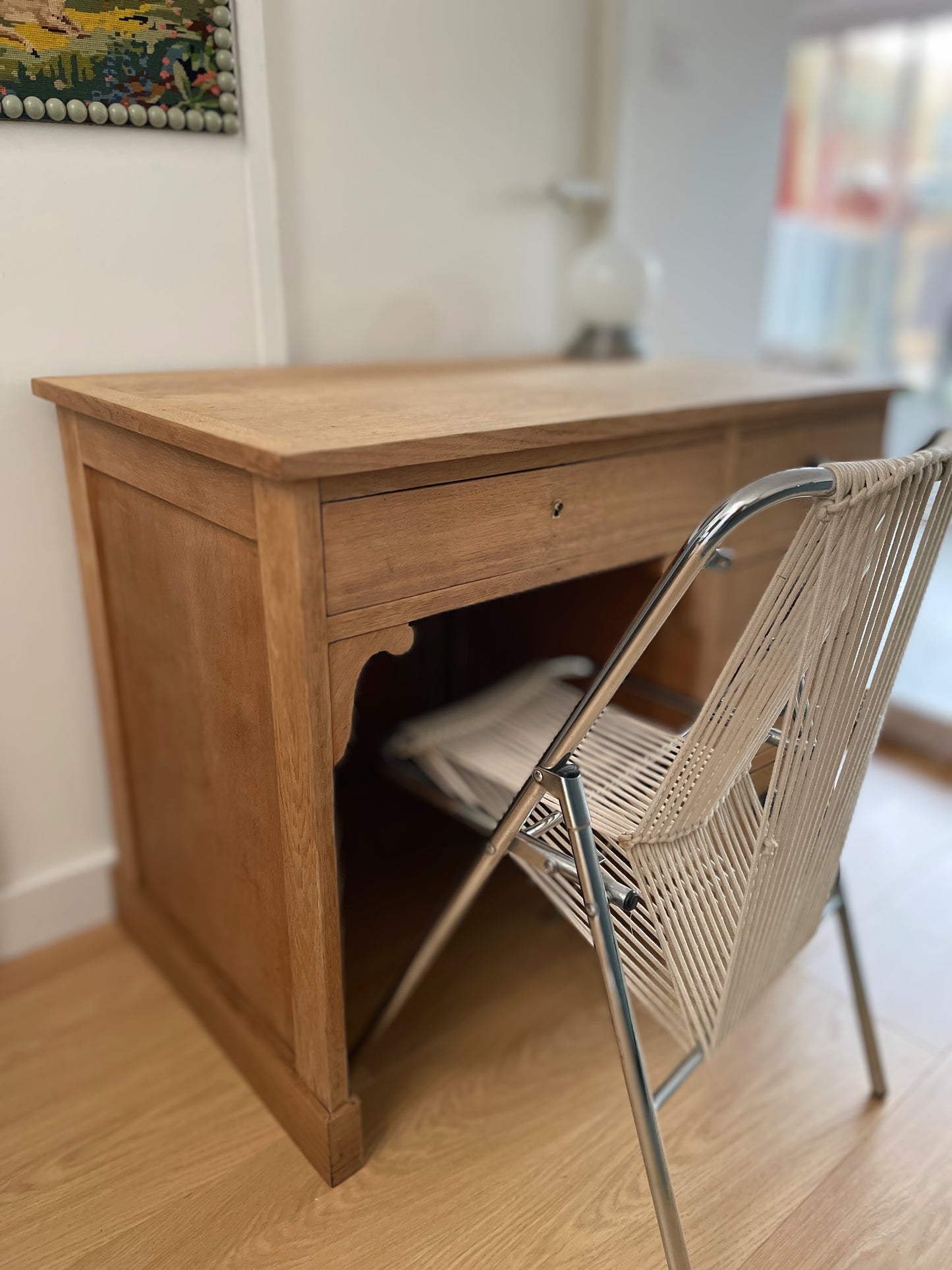 Bureau vintage à tiroirs