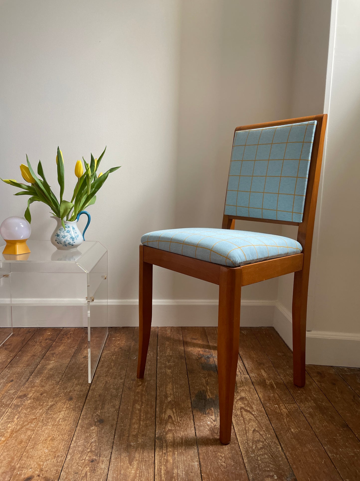 Chaise vintage tissu carreaux Ohmabergere