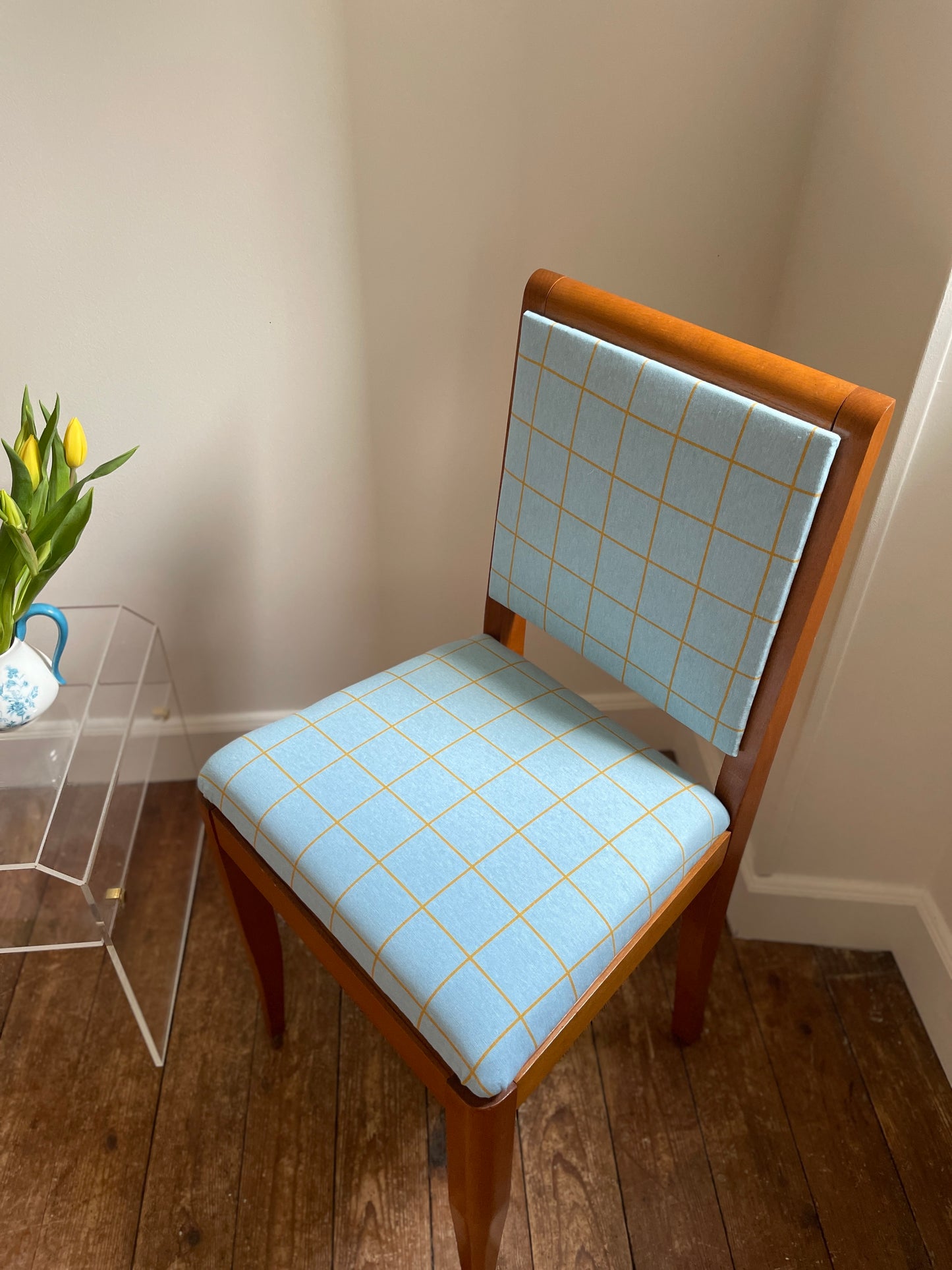 Chaise vintage tissu carreaux Ohmabergere
