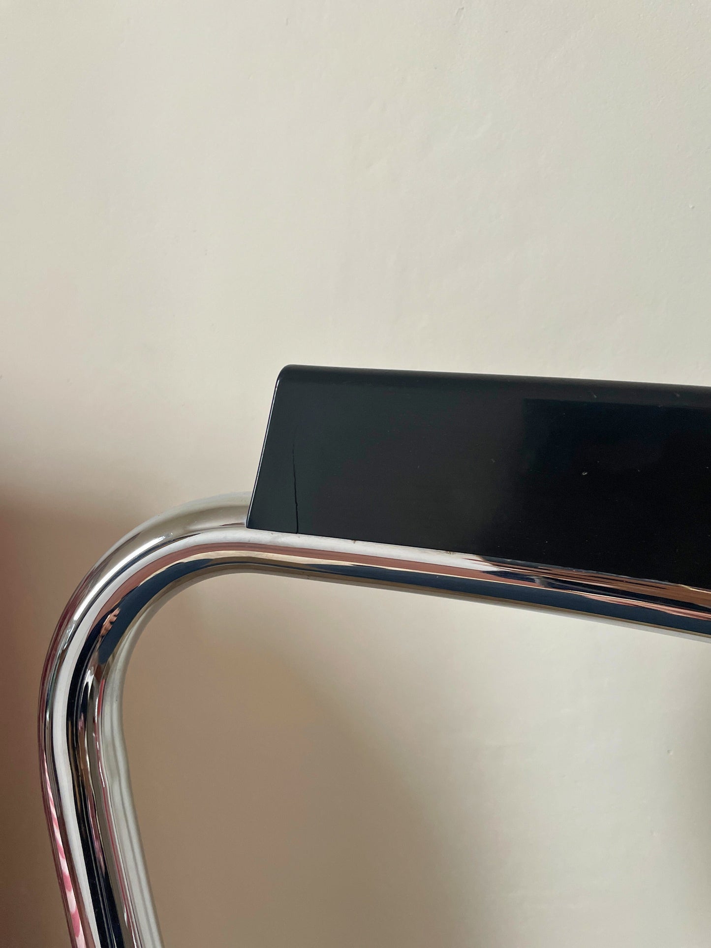 Chaise chromé Calligaris Ohmabergere