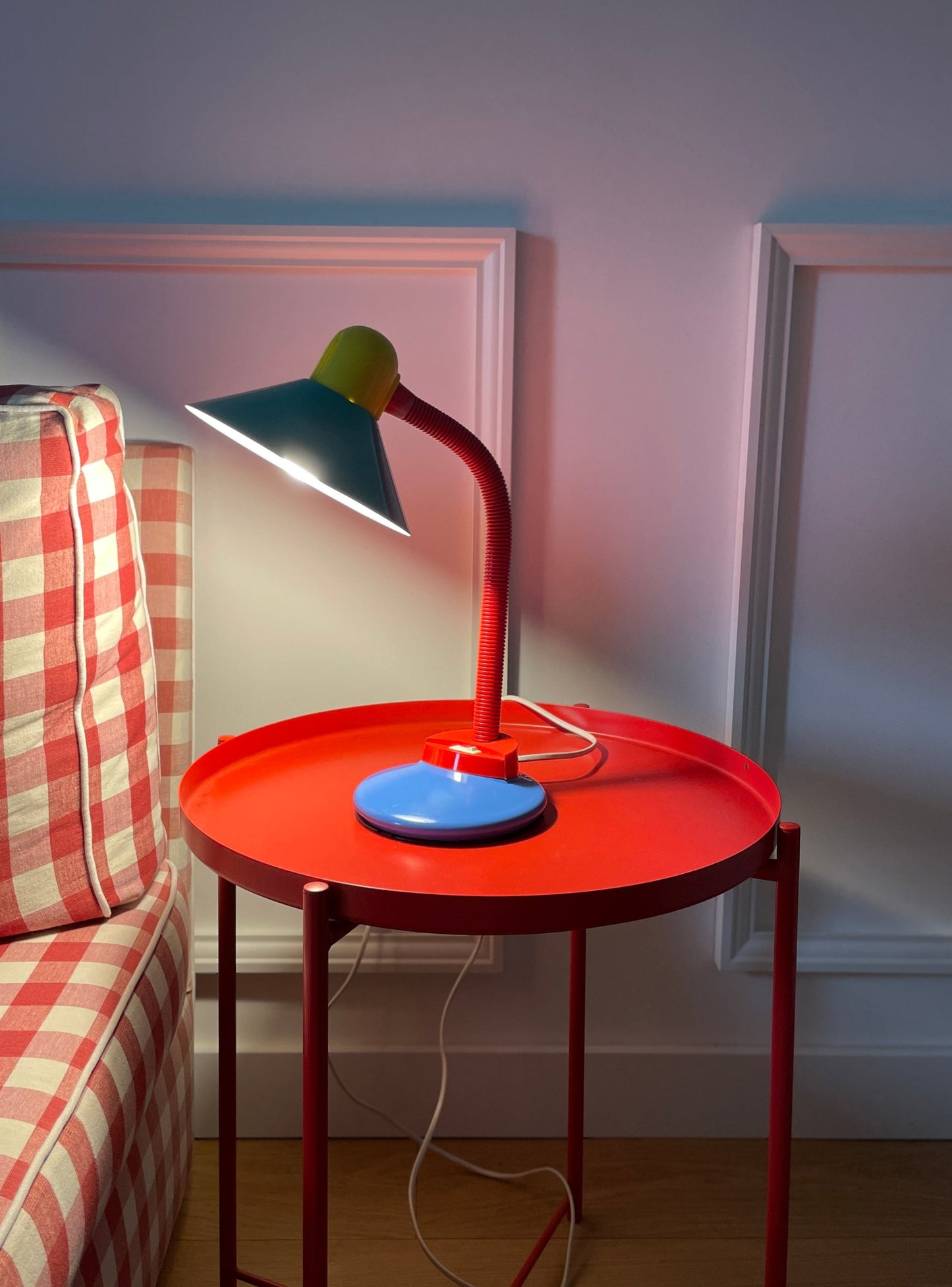 Lampe de bureau multicolore Ohmabergere