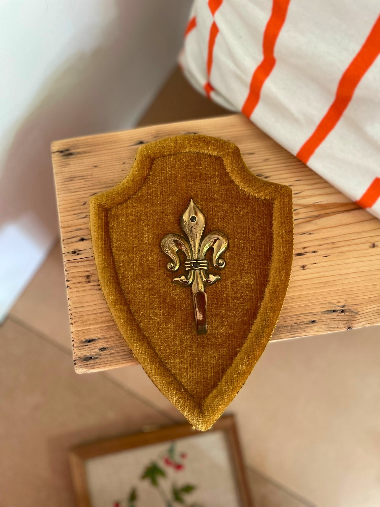 Patère fleur de lys Ohmabergere