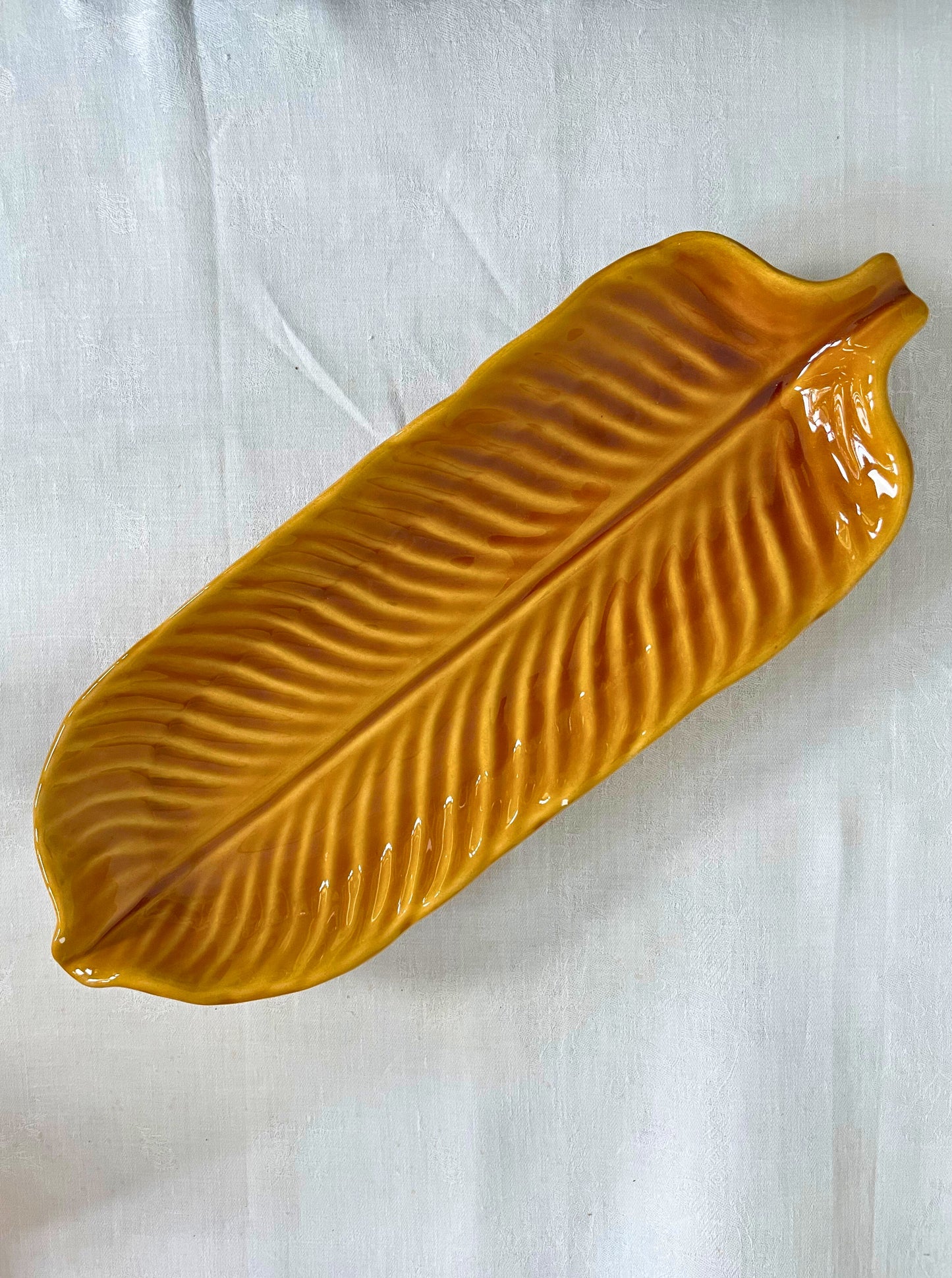 Plat céramique feuille Ohmabergere