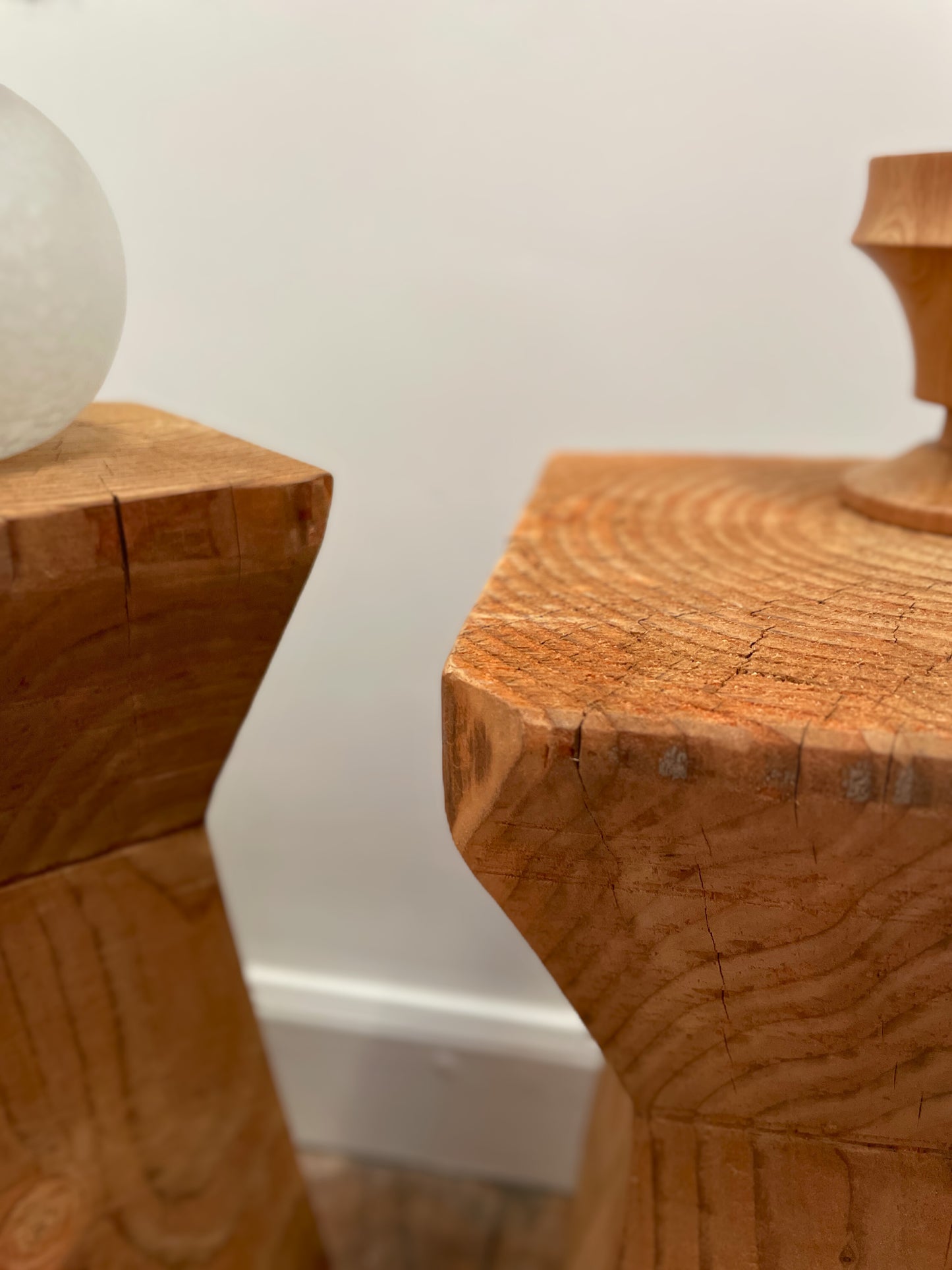 Table d'appoint bois brut Ohmabergere