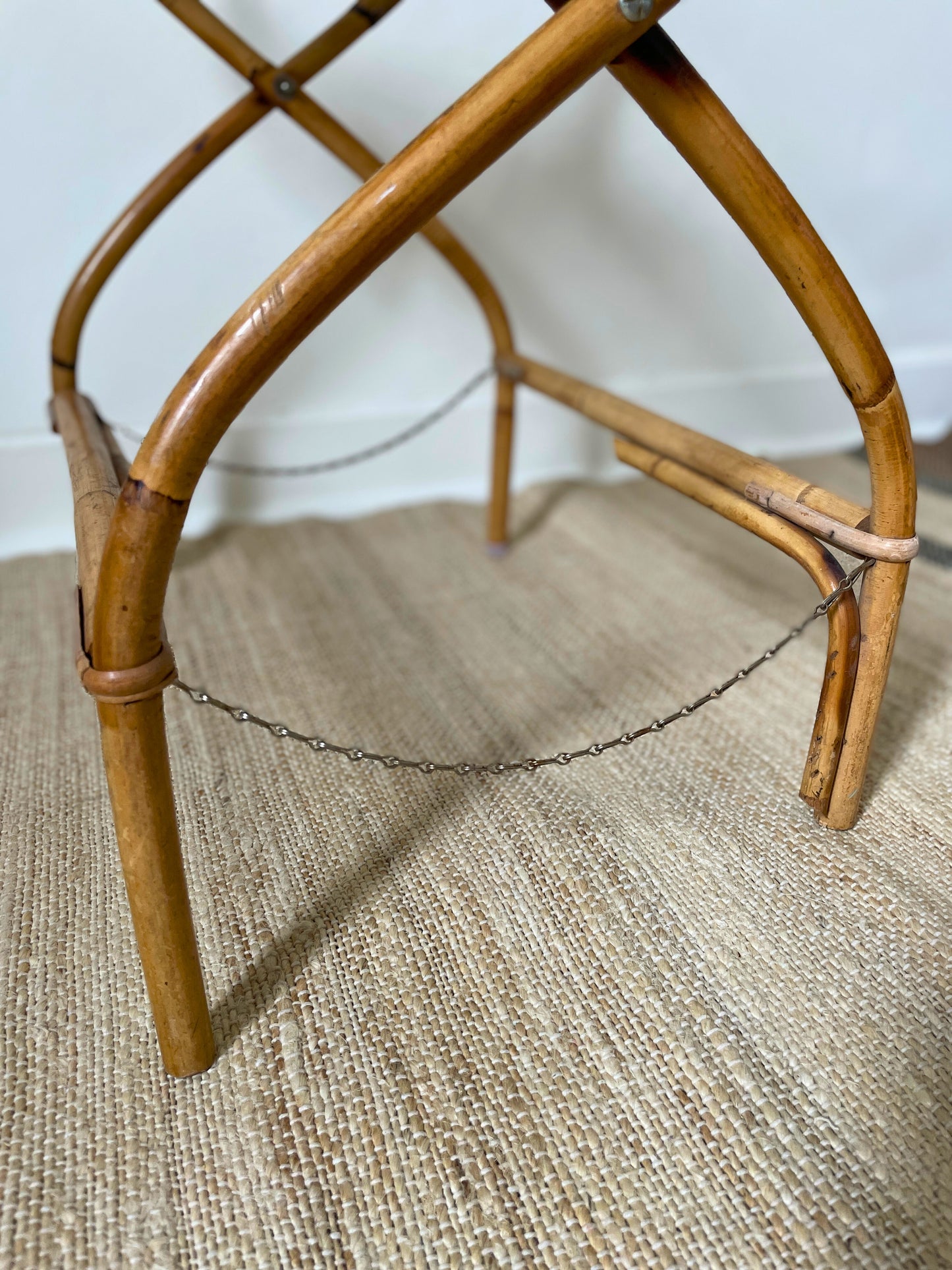 Portant vêtement en rotin Ohmabergere