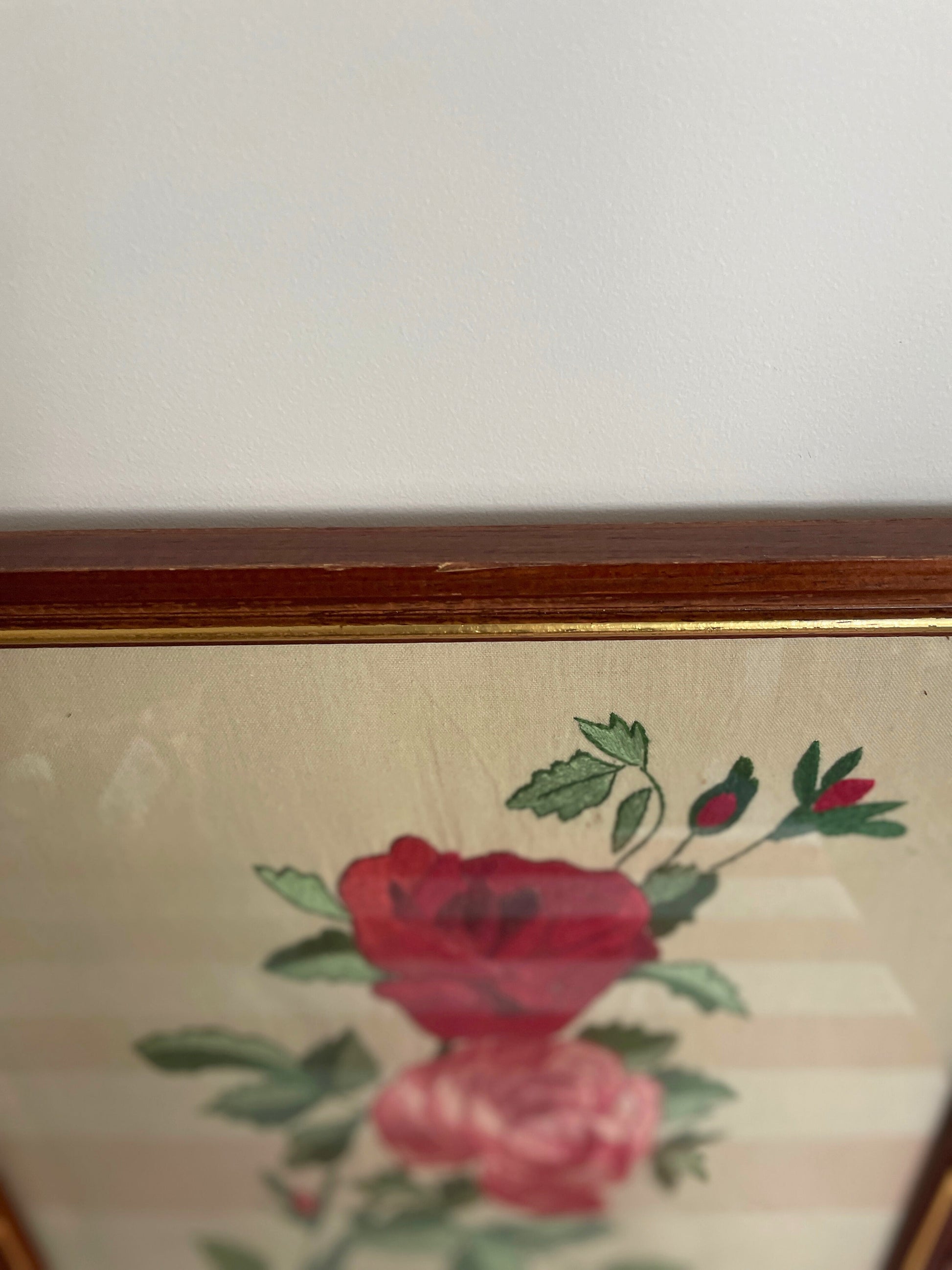 Cadre broderie rose vintage Ohmabergere