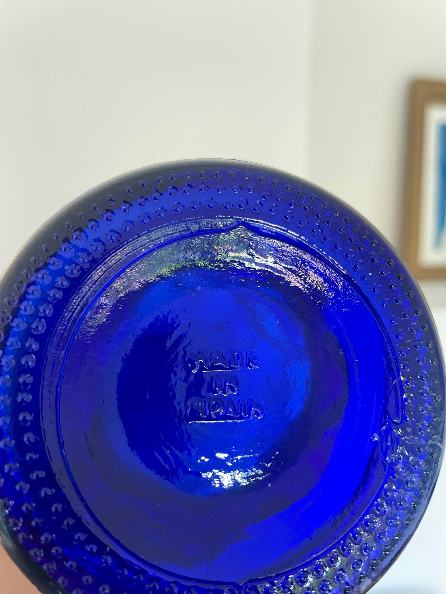 Carafe bleue raisin Ohmabergere