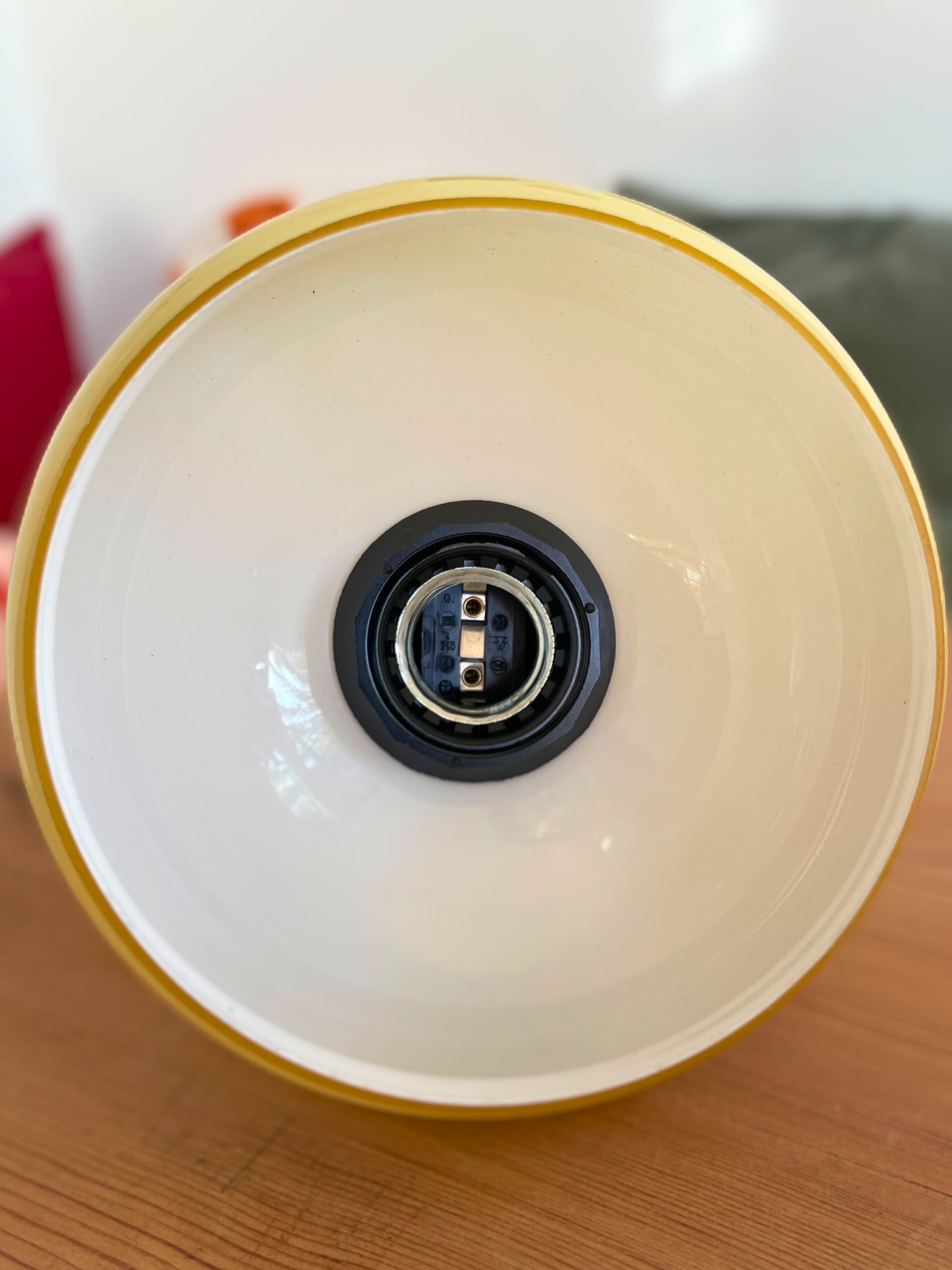 Suspension en opaline jaune Ohmabergere