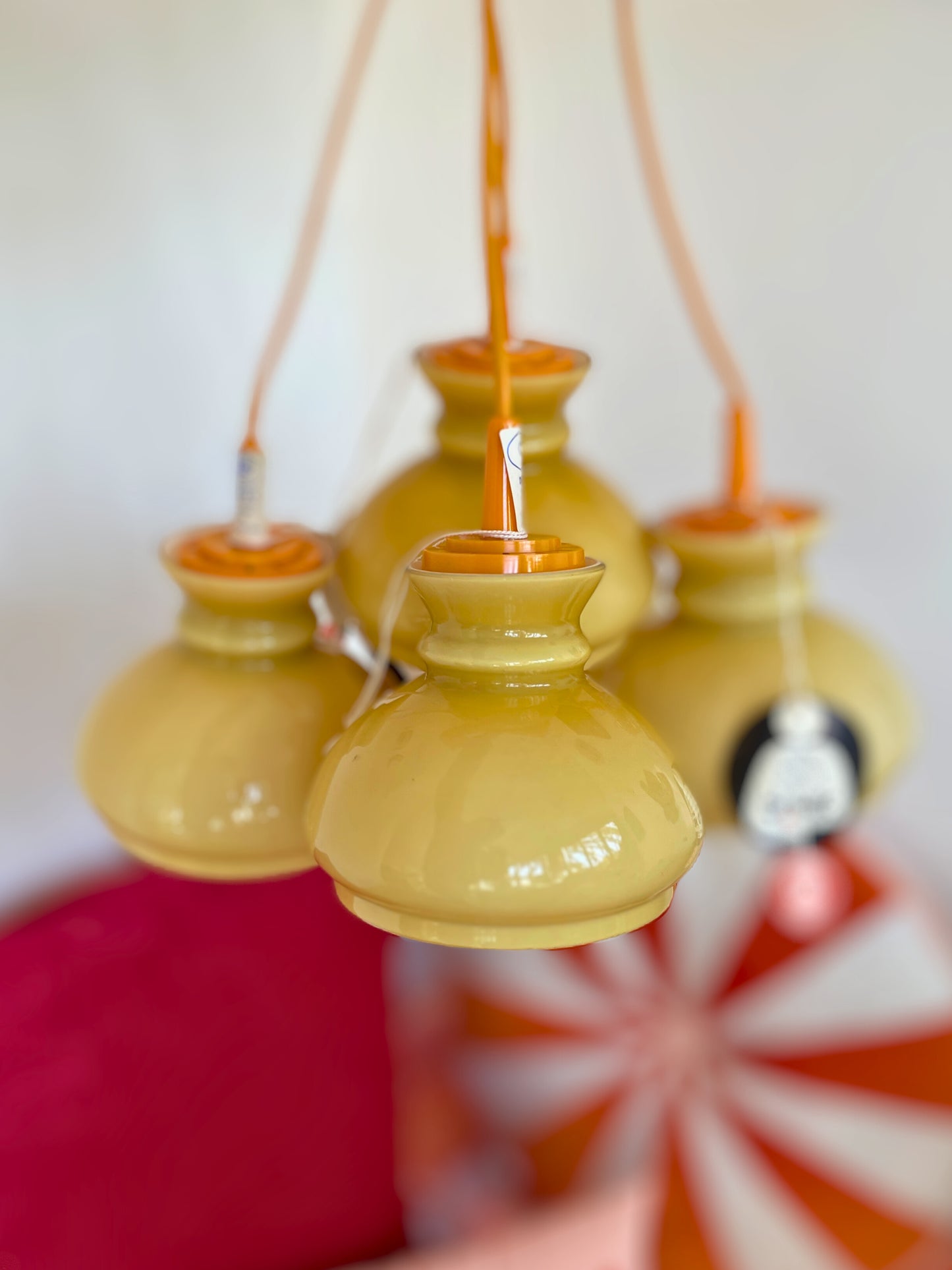 Suspension en opaline jaune Ohmabergere