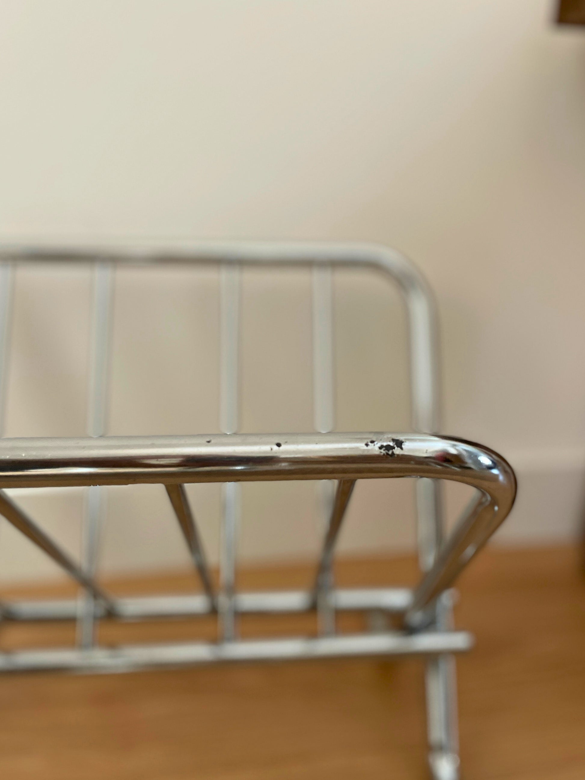Porte revue chromé vintage Ohmabergere