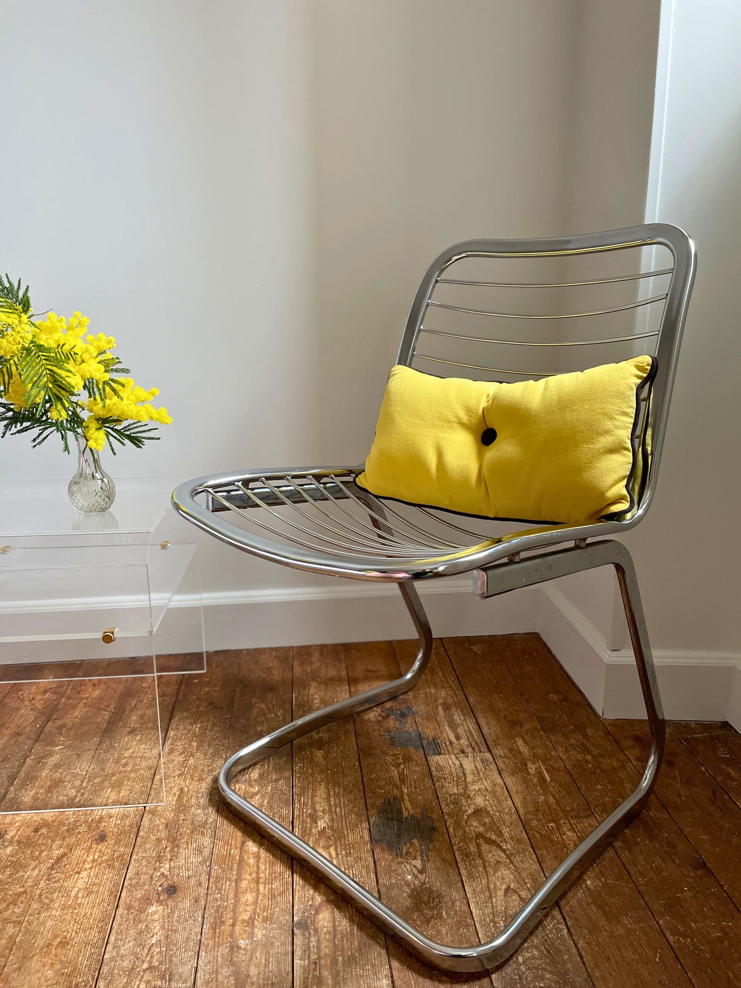 Chaise chromé design Ohmabergere